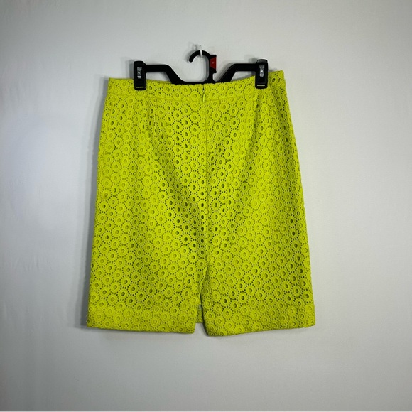J Crew No.2 Eyelet Embroidered Neon Lime Green Pencil Skirt w/ back slit Size 6 - Picture 2 of 14